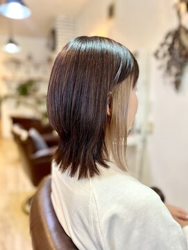 クッキー ヘアーアンドメイク(COOKIE Hair&Make) 【COOKIE】ハイライト×イヤリング×ミディ