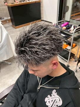 イーラ(era) メッシュツイストパーマ/メンズ/刈り上げ/眉毛/ツイスト