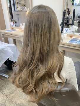 アルターリール(aL ter Rire) 暗めカラー/デザインカラー/フェイスフレーミング/福原遼華/鎌取