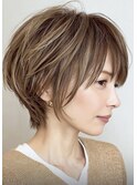 ショート　白髪ぼかしハイライト　３０代４０代５０代６０代