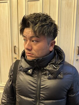 トリコ 梅田茶屋町店(trico) アップバングショート × 金メッシュ