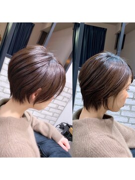 アヴァロン(AVALON) 30、40代にオススメ！【絶壁解消】前下がりくびれショート