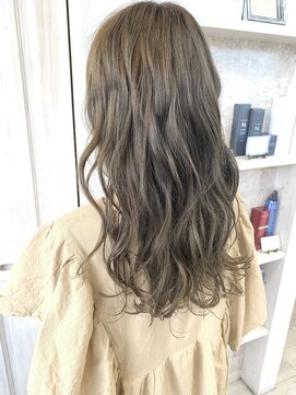 キャアリー(Caary) 福山市美容室Caary 波巻きウェーブ ヘーゼルベージュカラー