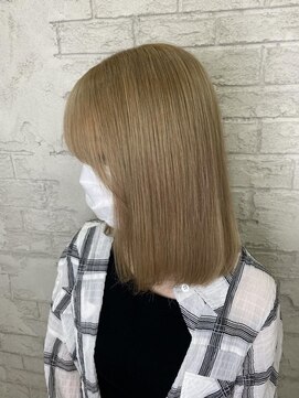 プライズ 池袋店(prize) ハイトーンミルクティーベージュケアブリーチイルミナ池袋7086