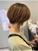 ピアスが似合う大人ショート