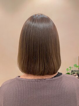 ハイル(Heil) 【Heil】 結べるボブ/イルミナカラー/カーキアッシュ/うる艶髪