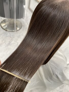 エスカーラ 表参道(THE ESCALA) @aidaman321マッシュ/くびれヘア/メルティカラー/センターパート