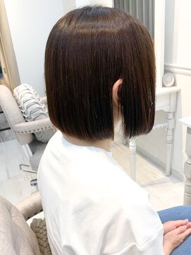 アリスト(er.ist.) 縮毛矯正 × ボブ