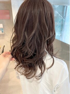 アイディール(:ideal) 20代30代40代☆柔らかいシークレットハイライト×ミルグレージュ