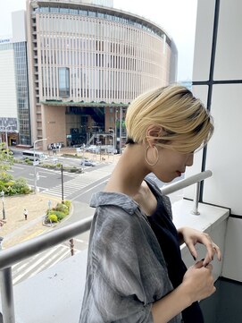 シトロン ブラン(CITRON blanc) 耳掛けボブ ディスコネボブ