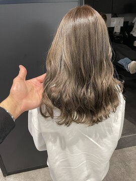 アンダーバーホワイト 南海難波店(_WHITE) ベージュグレー