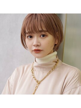 ライラ(LAILA) まるみショート 透明感ベージュカラー