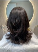 暗髪×ミディアムレイヤー