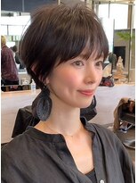 ロビー 表参道(ROBBY)&nbsp;大人ショート/ひし形シルエット/前髪あり/30代・40代