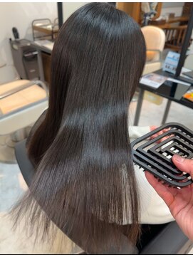 オルメント 天満 南森町(ORL'MENT) 30代40代髪質改善ココアブラウン感ストレート透明感赤み消し