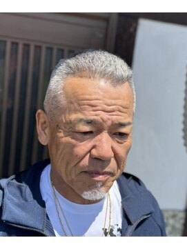 ピシャッとニ代目銀二郎 カーリーパーマ