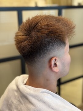 キタセンジュバーバー バイ ティーズ(KITASENJU BARBER by T's) ショートスタイル