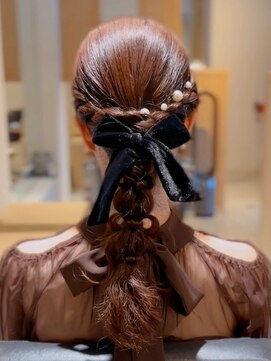 フォーエス(4S) タイト編み下ろし　～結婚式お呼ばれヘアアレンジ～