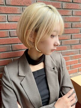 アリエッタ ギンザツー(ARIETTA GINZA2) ブリーチカラー/ハイトーンホワイト/ショート/ボブ