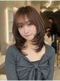 ざくざくレイヤーハッシュカットくびれミディアムレイヤー表参道