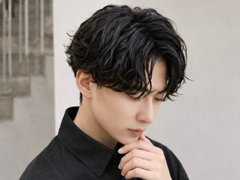 トリッカ 銀座(tricca)の写真/最旬トレンドを取り入れたスタイル提案が得意◎再現性の高いカットやパーマで毎日のセットも簡単に*