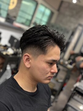 フランクスバーバーリベラルド 横浜(FRANK'S BARBER LIBERALD) メンズメンズカットブリーチパーマR