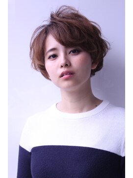 シャカ(SHAKA) 大人可愛い☆丸みショート 黒髪ベリーショート ヘルシーレイヤー