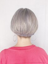 ヴィレッタ(VIRETTA)&nbsp;パールシルバー×刈り上げショート