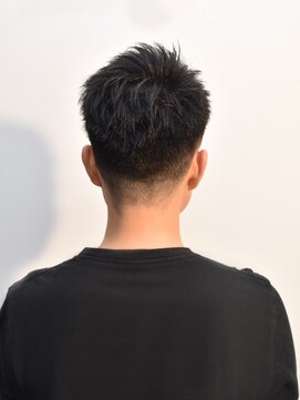 ヘアスタジオヘーフリヒ(HAIR STUDIO HoFLICH) 【カーリーメンズショート】