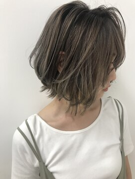 キューズ クラブ(cuz KLUB) 【cuzKLUB】ミルクティーベージュ×ボブ