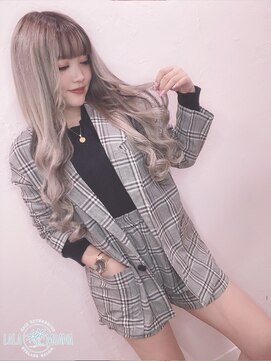 ララ モアナ(LaLa Moana) 人気インフルエンサー様ご来店☆トレンドカラー×シールエクステ
