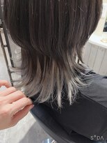 カカフロントオブザミラー(KaKa front of the mirror)&nbsp;マッシュウルフ×インナーカラー