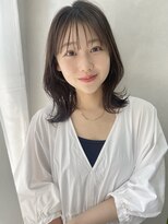 ウッグラ(wuggla)&nbsp;外はね/くびれヘア/ミディアムヘア