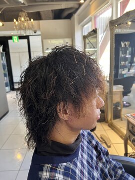 アイズ 海老名(AIZU) ツイストスパイラルパーマウルフ　ウルフパーマ　メンズウルフ