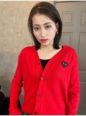 切りっぱなし外はねストレートボブ