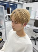 センターパート ブロンドカラー