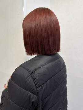 リア(Lia by KENJE) ローズカラー&切りっぱなしボブ♪