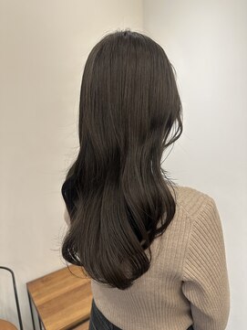 リリアーナ(LILIANA) 池袋 イルミナカラー 透明感 オリーブグレー♪