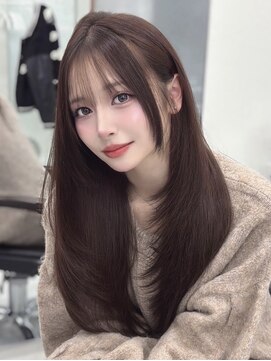 ロムーク 表参道(LOMKH) 小顔ロングレイヤーカット顔周り秋グレージュカラー透明感カラー