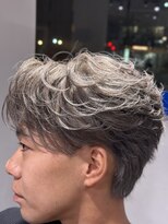 オーシャントーキョー 神戸(OCEAN TOKYO KOBE)&nbsp;シルバーグレーフェザーショートセンターパート