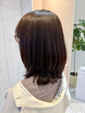 オン キャナルシティ博多前店(on) 【中里恵梨】レイヤーボブ/ミディアム/白髪ぼかし/艶カラー