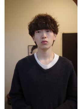 エディ(Edy) マッシュウルフ波巻きスパイラルパーマメンズパーマ眉毛カット