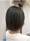 ROUIS 津田沼 切りっぱなしボブ ベージュハイライト