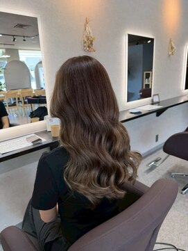 パーミルヘアーピピ(permille hair pipi) グレージュ×ロング
