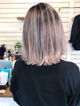 ヨッカ(YOCCA) ぱつボブ×外国人風カラー