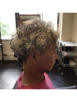 スープレックス ヘアーデザイン(SOUPREX HAIR DESIGN) ビフォルム ツーブロック ライト カーリーヘア20代　30代　40代