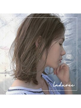 ラデュレ(LADUREE) Medium