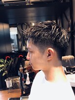 カレンズオブスタイル(CURRENNS OF STYLE)&nbsp;アップバング　ナチュラルフェードスタイル