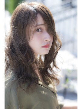 ミエル ヘア 新宿(miel hair) 〈mielhair新宿〉ナチュラル　ニュアンスセミディ