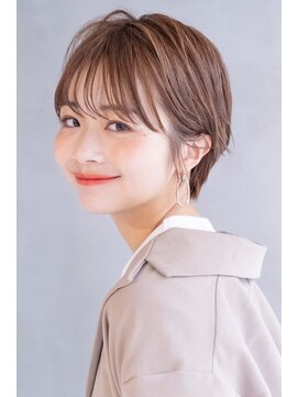 メーヴェ(Mowen) mowen 南堀江 丸みショート×アッシュカラー×外国人風